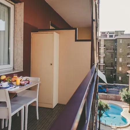 Ligure Rta アパート *